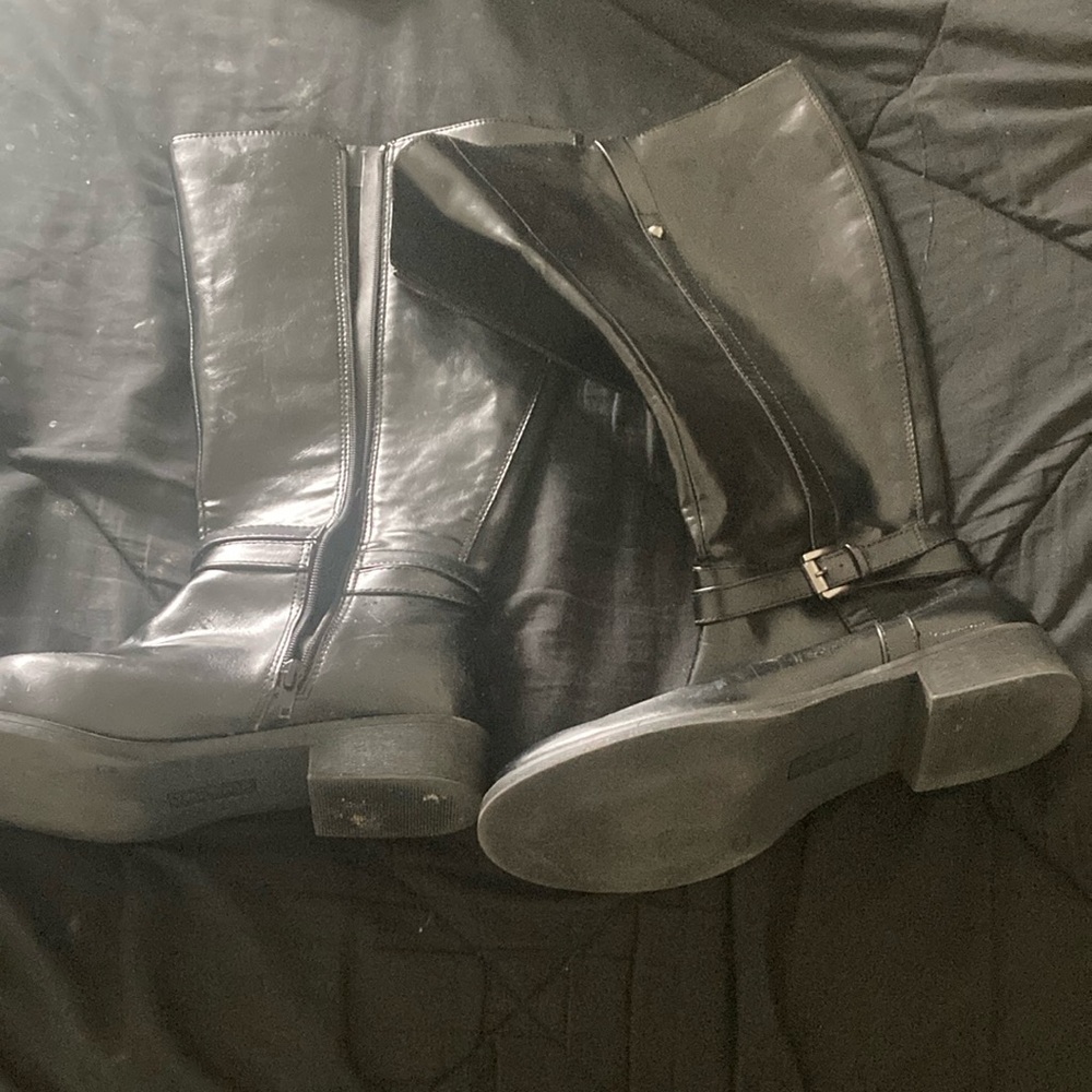 American eagle size 9 1/2 boots